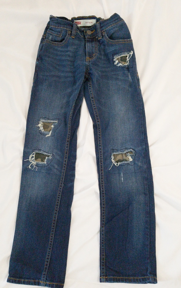 Boys Levi's with camo tears